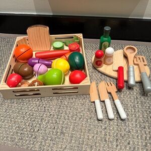 Melissa & Doug Wooden Play Food Set with Cutting Board, S&P, Cooking Tools